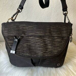 Lululemon all night Festival Bag